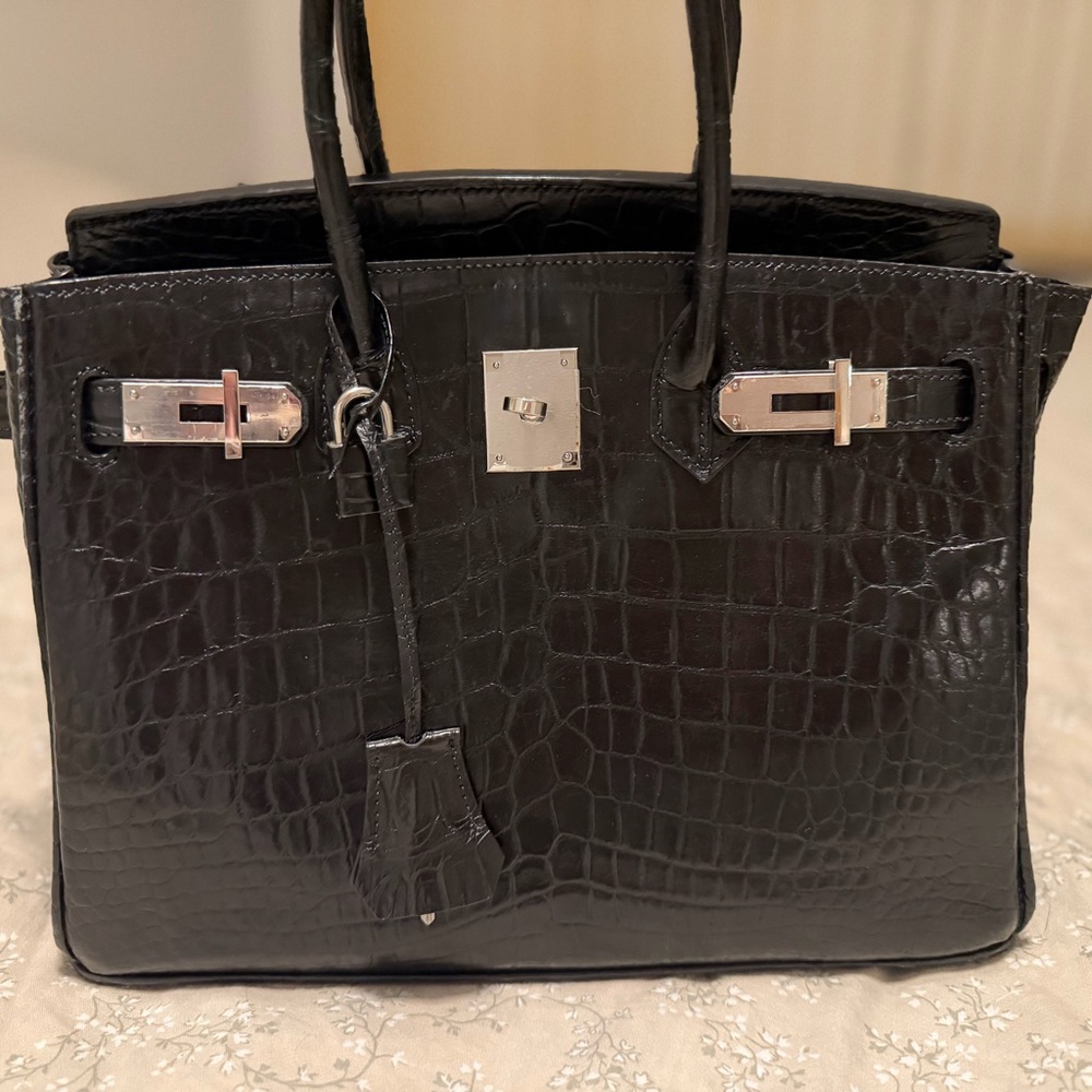 Black  real Croc-Embossed Leather Crossbody Bag - Luxury Style